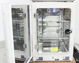 Panasonic MCO-170AICUVL-PA CO2 Laboratory Incubator 5.8 cu.ft. Capacity