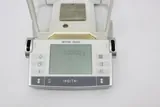 Mettler-Toledo AX205 Analytical Balance max. 220g Weighing Instrument