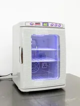 Ward's Sciencet H2200-H Digital Incubator VG Condition 20L 120V