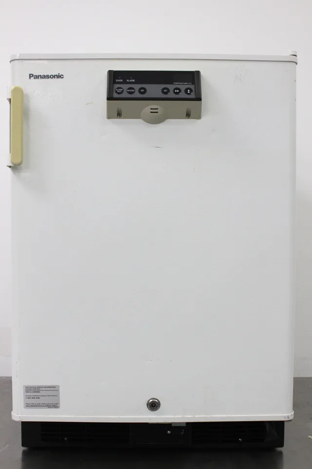 Panasonic SF-L6111W Commercial Freezer 5.5 cu.ft. -15C to -20C Used Condition