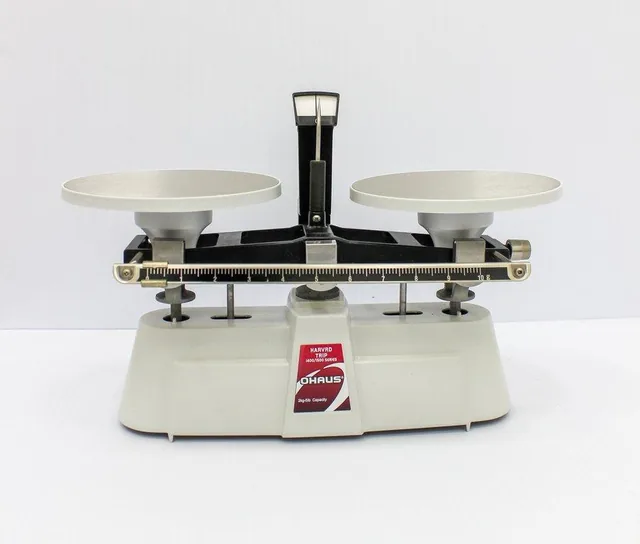 Ohaus 1400/1500 Series Two Pan Balance VG Condition for Precision Weighing