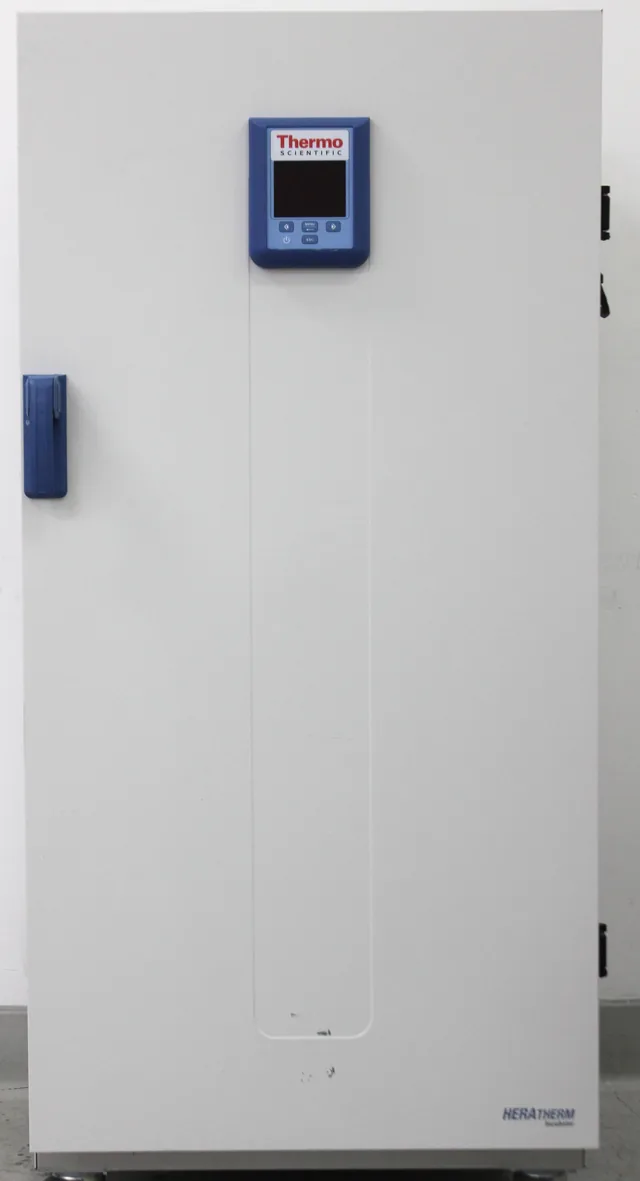 Thermo Scientific Heratherm IMH400-S Microbiological Incubator 13.5 cu. ft. 105°C