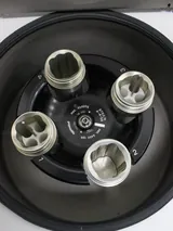 Eppendorf Centrifuge 5702, Centrifugation, 100-4400 RPM, 4x100 mL Capacity