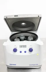 Eppendorf Centrifuge 5702 Centrifugation Low-Speed Lab Equipment 4400 RPM