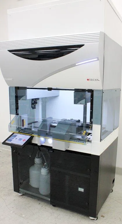 TECAN Instrument Fluent 480 Liquid Handling System with Computer & Software