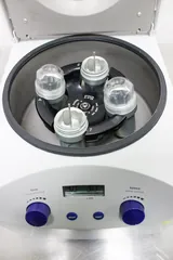 Eppendorf Centrifuge 5702 Low-Speed Centrifuge Up to 4400 RPM 100 mL Capacity