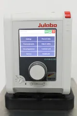 Julabo Dyneo DD 300F Refrigerated Heating Circulator 200°C 4L Volume