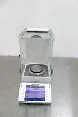 Mettler-Toledo XPE204S Analytical Balance Scale with Smart Sensors