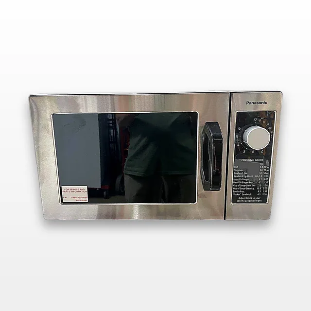 Panasonic NE-1025F Commercial Microwave Oven - Near New, 1000W Efficiency