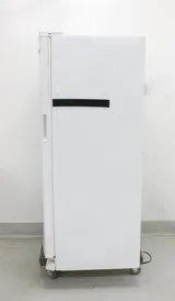 Maytag 18UFA Upright Freezer -22'C Cold Storage Durable & Efficient