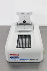 Thermo Scientific NanoDrop 8000 Spectrophotometer Microvolume Analysis