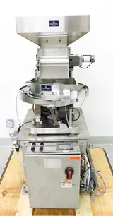 R-Tech Feeders 15-110AC-FC-B Vibratory Bowl Feeder & Hopper - High Precision