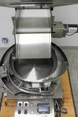 R-Tech Feeders 15-110AC-FC-B-H-CS Bowl Feeder with Hopper, 110V, 2021