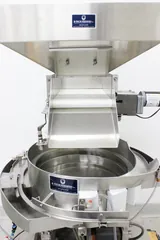 R-Tech Feeders 15-110AC-FC-B Vibratory Bowl Feeder & Hopper - High Precision