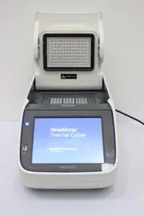 Applied Biosystems SimpliAmp Thermal Cycler for PCR with 100-240V Power