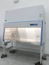 Thermo Scientific Model 1377 A2 Bio Safety Cabinet 120V 50/60Hz