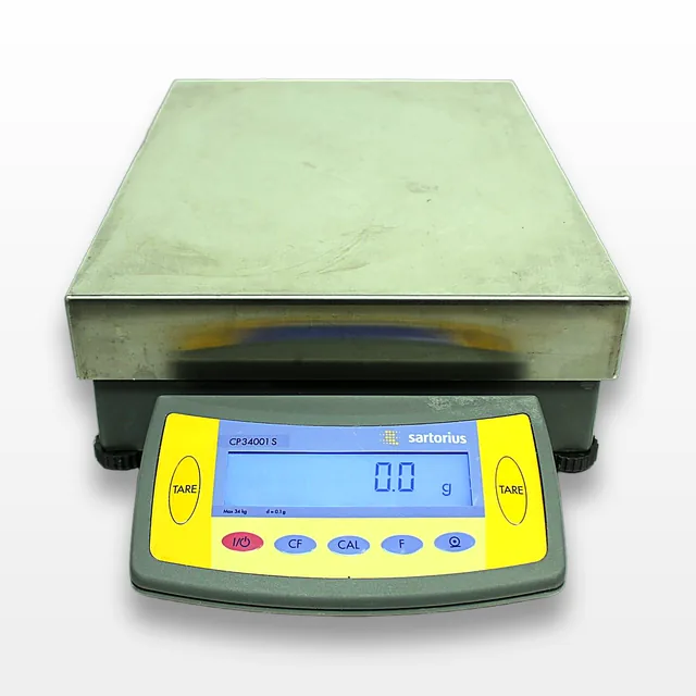Sartorius CP34001S Lab Bench Scale 34kg Capacity 230V Weighing Machine