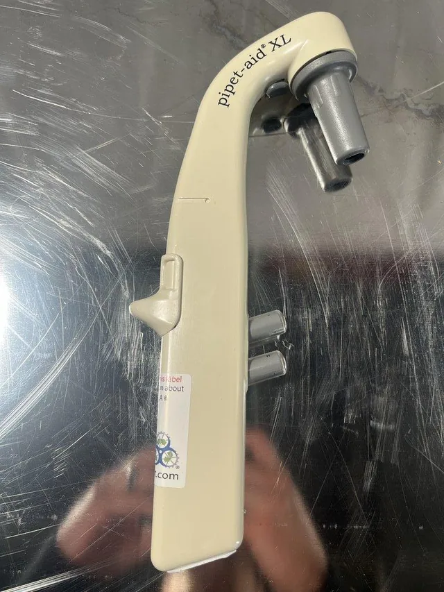 Drummond Scientific 4-000-105 Pipet Device for Laboratory Use