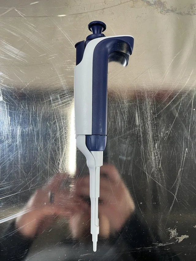 Rainin Pipet Lite Pipette L2 LTS 0.1-2uL Liquid Handling Device