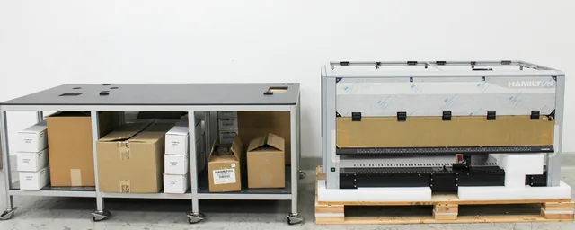 Hamilton Microlab Star Liquid Handler with iSWAP Gripper and Bench