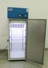 Thermo REL2304A Refrigerator 4C Operational