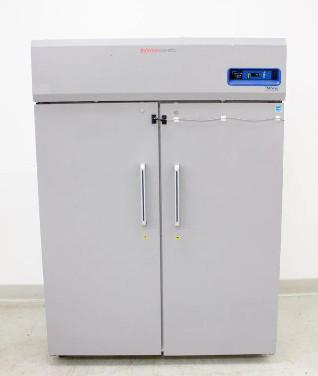 Thermo TSX5005CA High-Performance Chromatography Refrigerator 51 CU FT