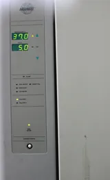 NuAire NU-4750 Dual Stack CO2 Incubator Water-Jacketed 20 Gal Capacity