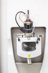 Thermo Scientific Q Exactive Mass Spectrometer for LC-MS/MS Analysis