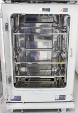 Panasonic KM-CC17RU1A 170L CO2 Cell Culture Incubator, UV Sterilization