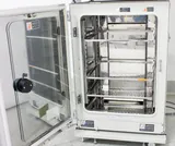 Panasonic KM-CC17RU1A 170L CO2 Cell Culture Incubator, UV Sterilization