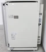 Panasonic KM-CC17RU1A 170L CO2 Cell Culture Incubator, UV Sterilization
