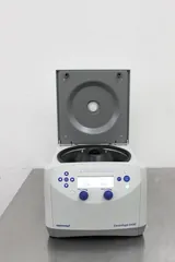 Eppendorf Centrifuge 5430 with Rotor F-35-6-30 Benchtop Centrifuge