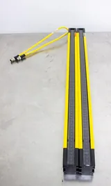Banner Engineering EZ-Screen LS Safety Light Screen System for Machine Safeguarding