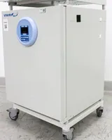 VWR Air Jacketed CO2 Incubator Basic 10810-888 with 120V and 50/60Hz