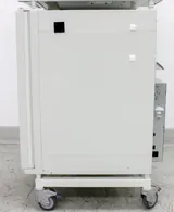 VWR Air Jacketed CO2 Incubator Basic 10810-888 with 120V and 50/60Hz