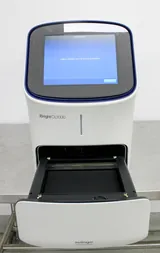 Invitrogen A32747 Imaging System for Western Blots and Gels Analysis
