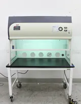 Kewaunee Laminar Flow Hood Air Flow Chamber 120V 50/60Hz