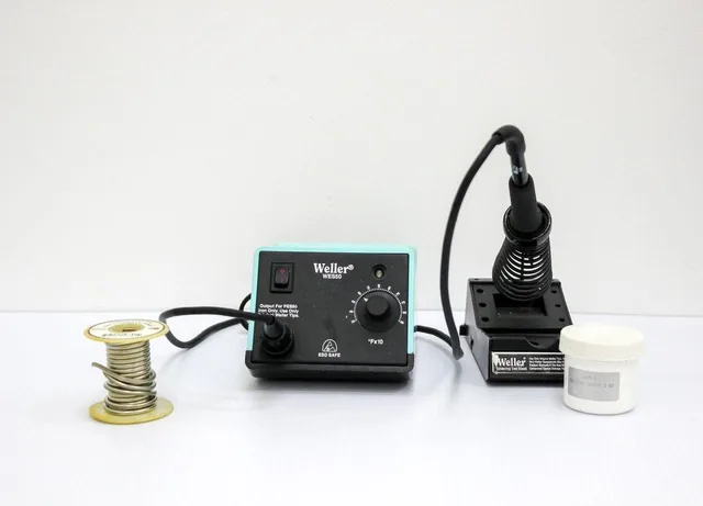 Weller WES50 Soldering Kit - Excellent Condition Electrical Accessories