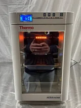 Thermo Scientific Heratherm IMC 18 Incubator Good Condition w/ Power-on Test
