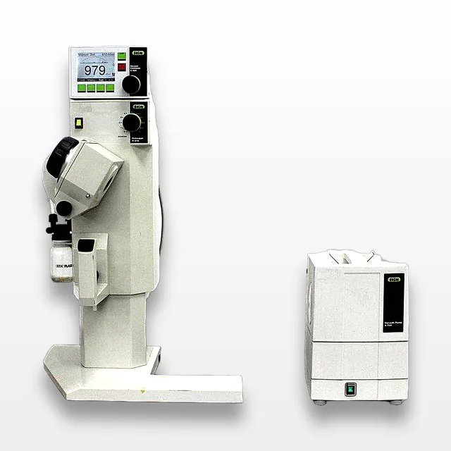 BUCHI Rotovapor R-210 with Vacuum Pump and Controller for Efficient Distillation