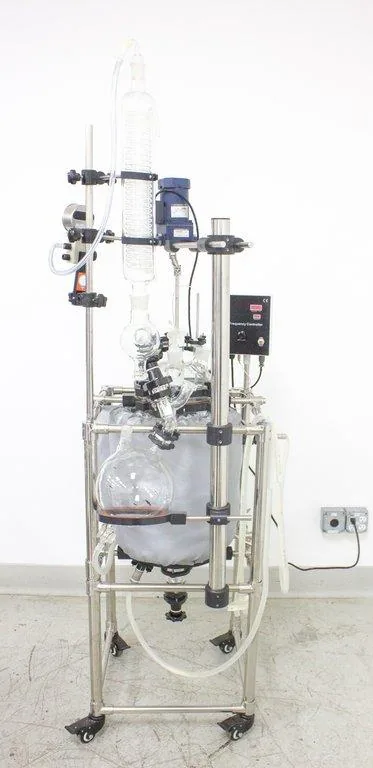 20L Jacketed Glass Reactor 20L Jacketed Glass Reaction Vessel with Stirrer