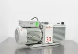 Edwards Vacuum Pump E2M30 Mot: 1- L990PR Laboratory Equipment 230V 50/60Hz