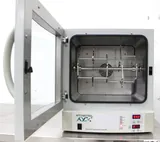 Thermo Fisher GeneChip Hybridization Oven 645 - Pre-Owned