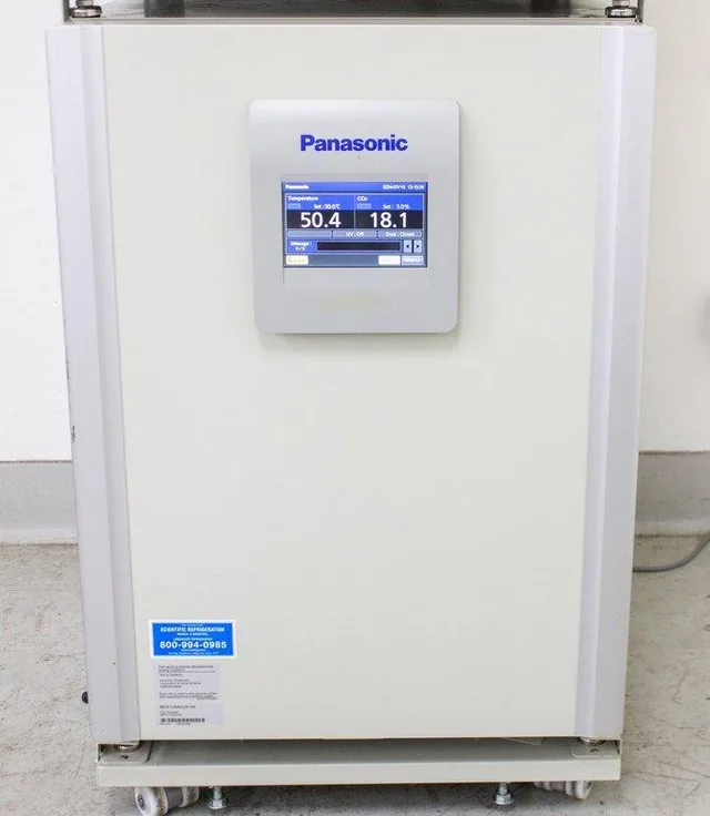 Panasonic MCO-170AICUV-PA Incubator with UV Air Filtration and Temp Regulation