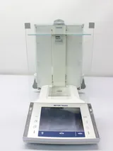 Mettler Toledo XP205DR Analytical Balance 220g/81g Capacity