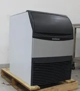 ICE MAKER MACHINE SCOTSMAN UF424A-1A Ice Maker 115V 60Hz
