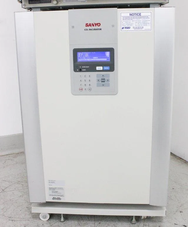 Sanyo MCO-19AIC CO2 Incubator 170L Direct Heat Cell Culture Control