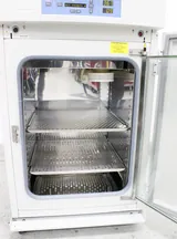 Thermo Scientific 3110 CO2 Incubator 184L Precise Temp Control