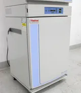 Thermo Scientific 3110 CO2 Incubator 184L Precise Temp Control