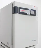 Thermo Scientific HERAcell vios 160i CO2 Incubator 120V 50/60Hz